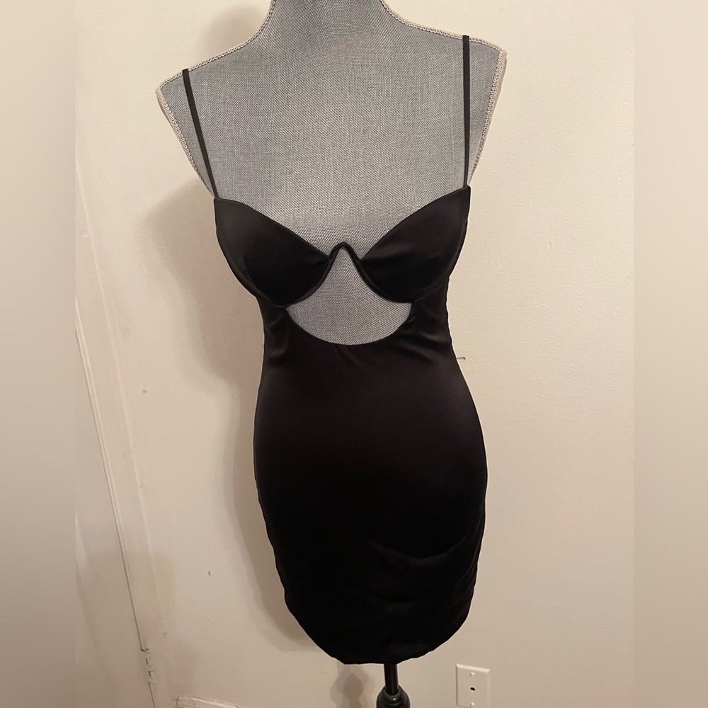 Oh Polly Black Bodycon Dress Spaghetti Strap Sweetheart. Size 4